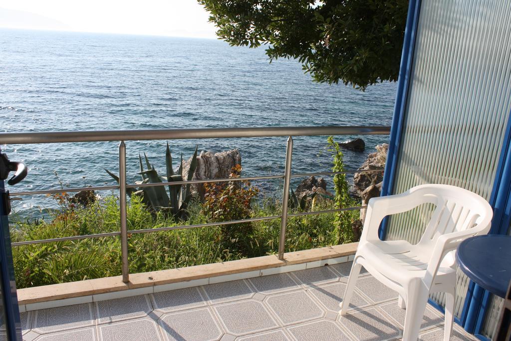 Hotel Nimfa Kanine Exterior foto